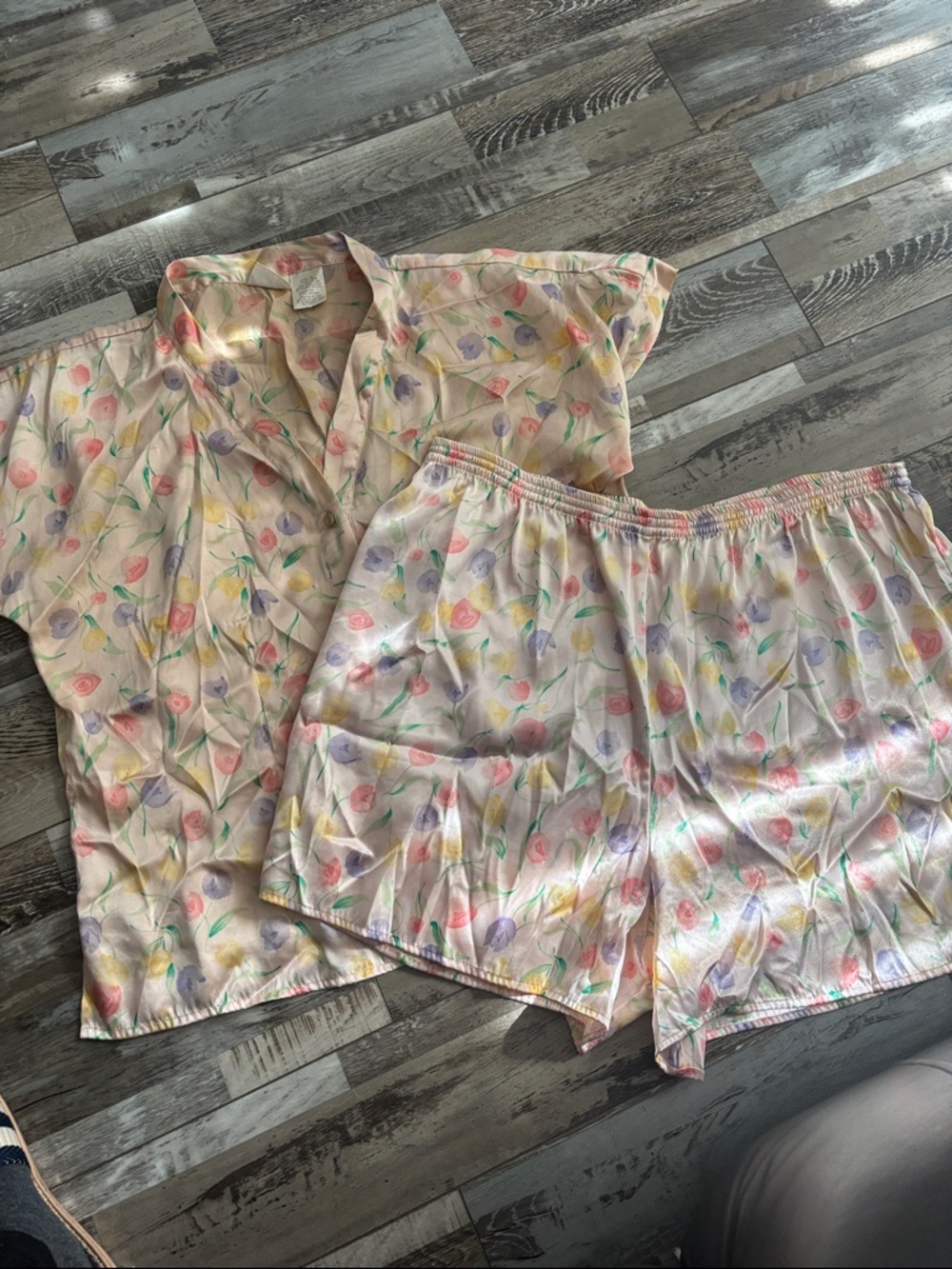 🌸. Floral Pastel Short Pajama Set - Women's Intimates